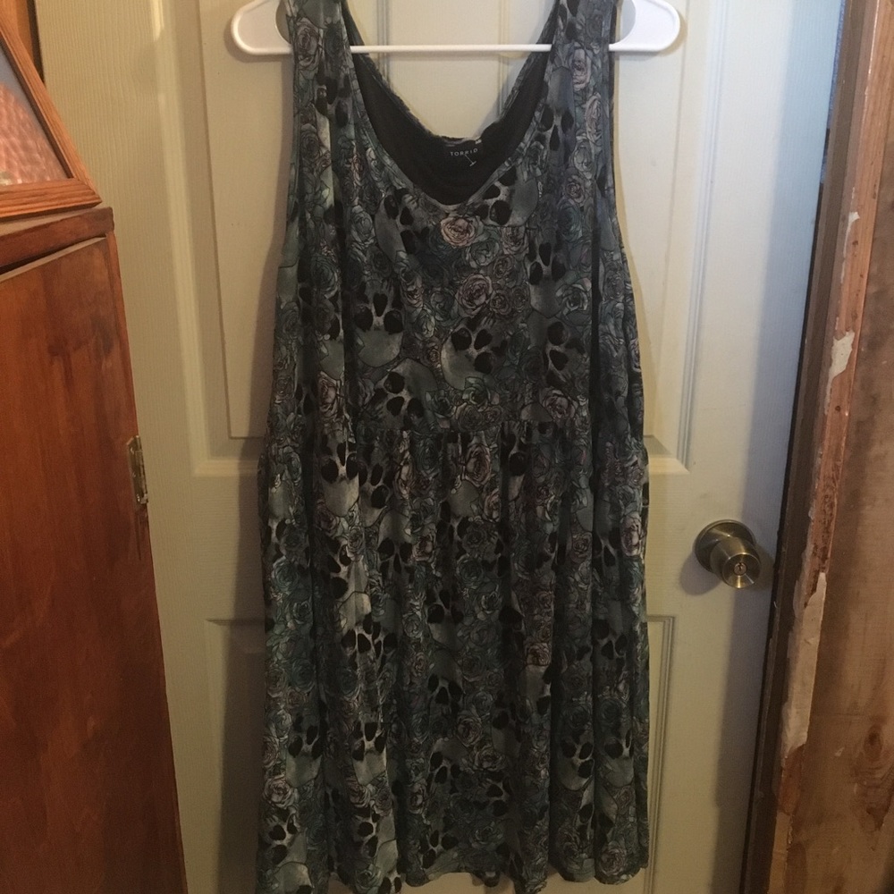 Torrid babydoll mesh skull and floral dress